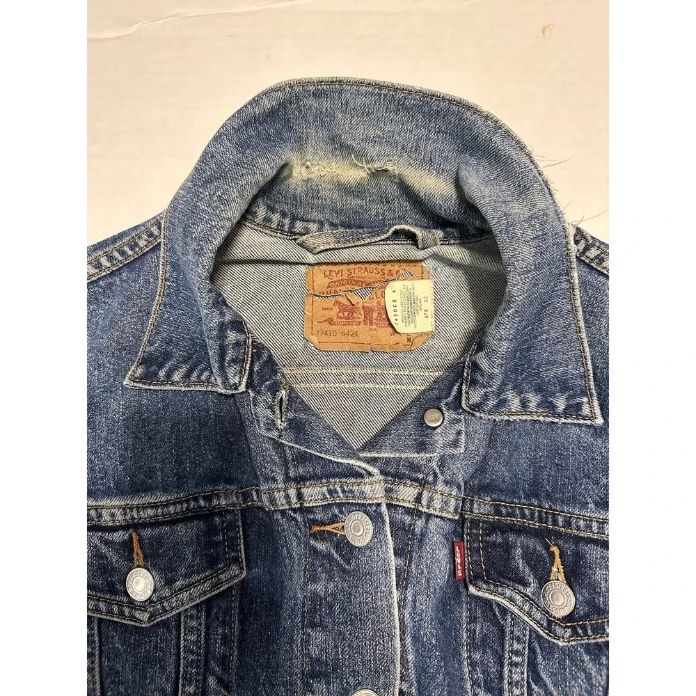 Levi's Jean Jacket Medium Y2K 2002 Trucker Iconic Coat Button Up Womens - Picture 6 of 16